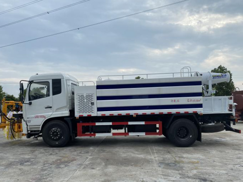 方罐-東風(fēng)天錦城市清洗車(chē)