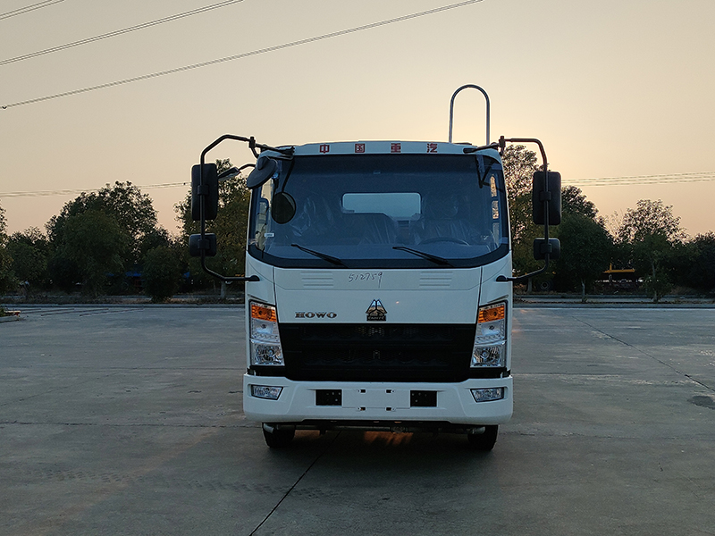 重汽藍(lán)牌7方抑塵車145馬力-藍(lán)牌