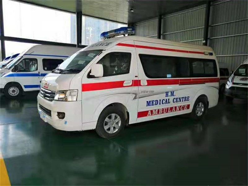 福田G9救護(hù)車（轉(zhuǎn)運(yùn)型、監(jiān)護(hù)型）汽油版